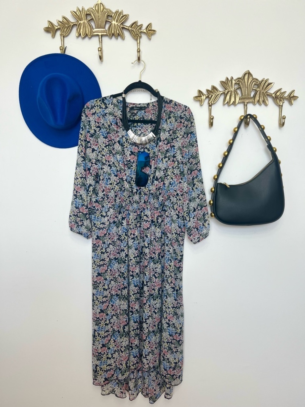Women's Floral Maxi Dress in Navy and Pink XL ptp 22.75” l 49” back front 45”